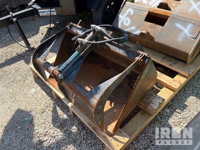 31 in Mini Skid Steer Grapple Bucket