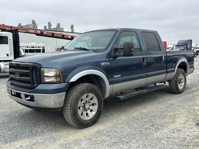 2006 Ford F-250 Lariat 4x4 Crew Cab Ute