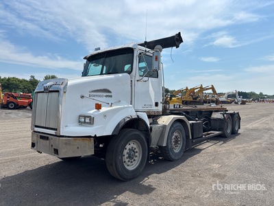 2009 Western Star 4900SA 8x4 ロールオフトラック