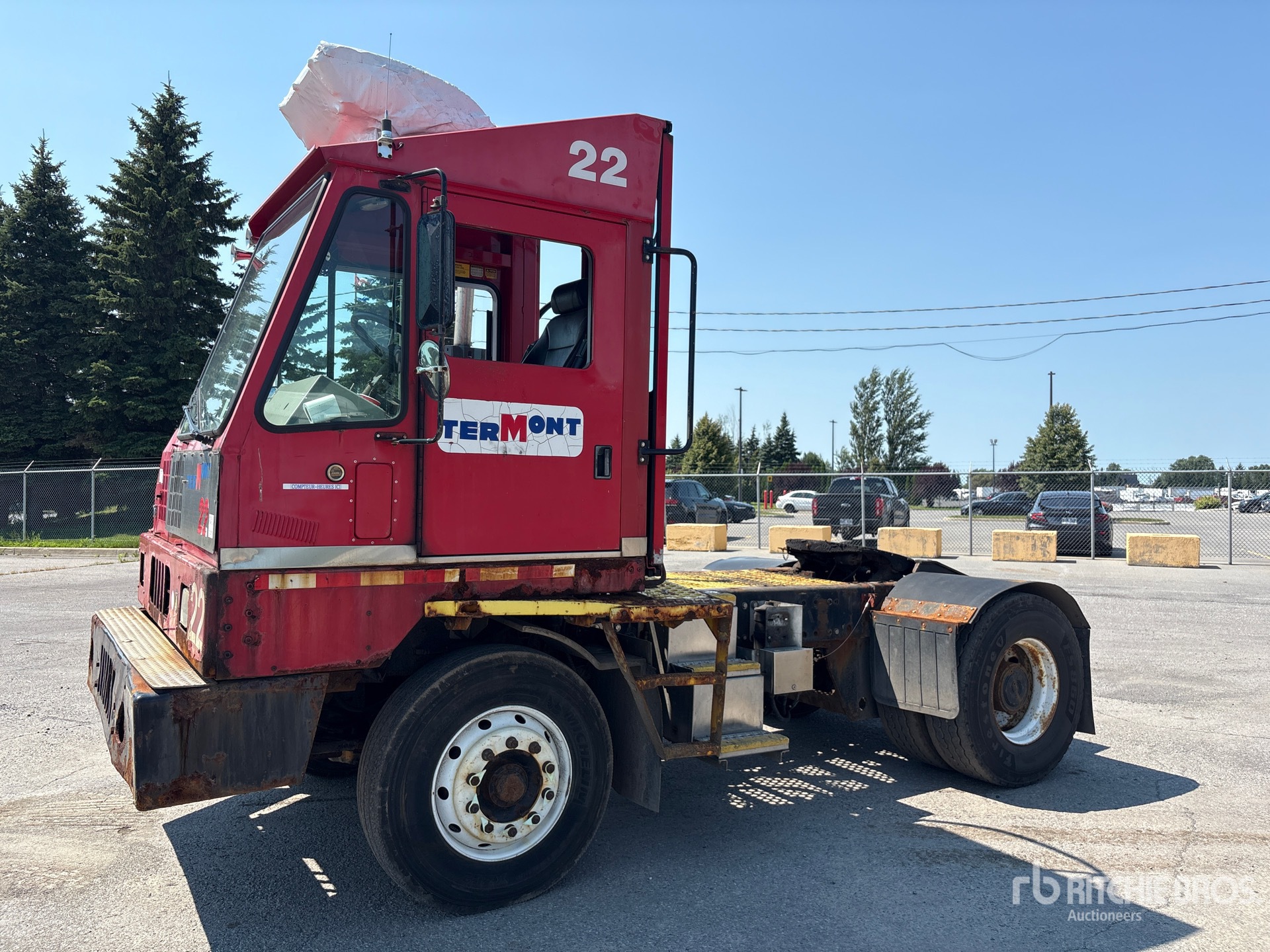 2008 Kalmar Ottawa 4x2 Spotter Truck