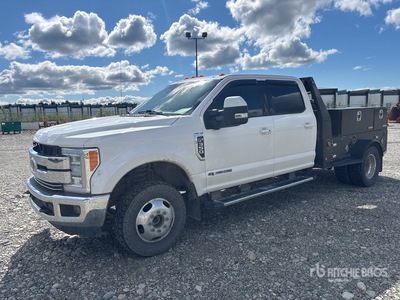 2018 Ford F-350 Lariat 4x4 Crew Cab Flatbed Truck