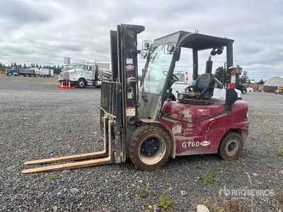 Taylor GT60D 4500 lb Pneumatic Tire Forklift
