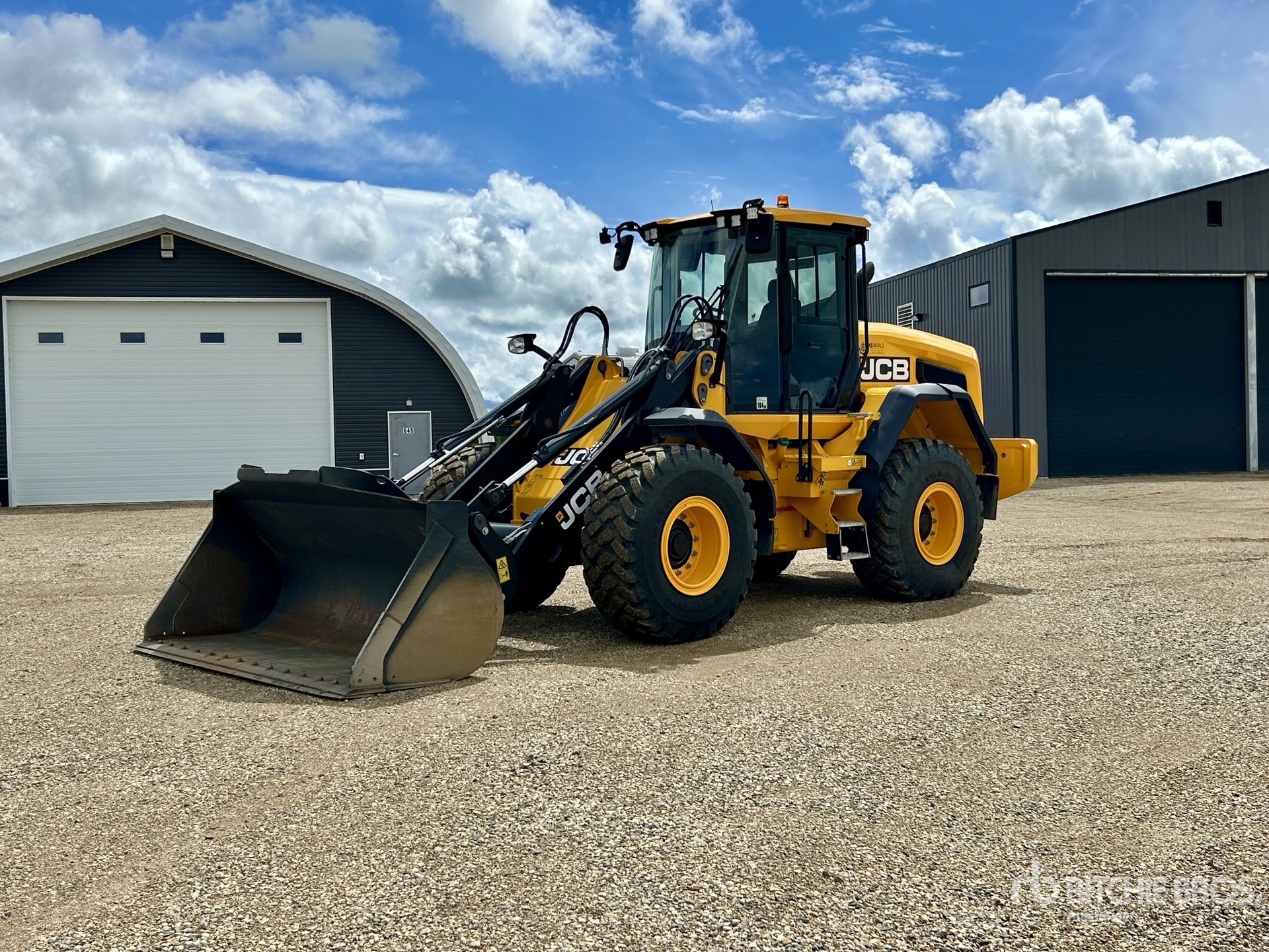 2024 JCB 427 Wheel Loader