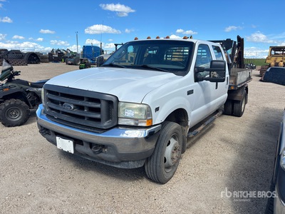 2004 Ford F-450 XL 4x2 Crew Cab Camión Caja Abierta (Inoperable)