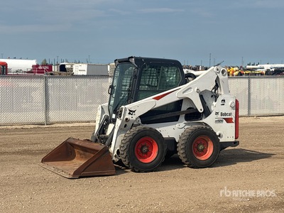 2017 Bobcat S650 شاحنة جرافة