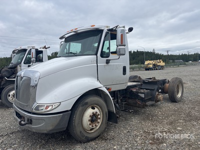2004 International 6x4 T/A Day Cab Truck Tractor (Inoperable)