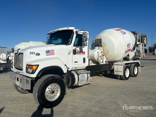 2019 International HX515 8x4 Mixer Truck