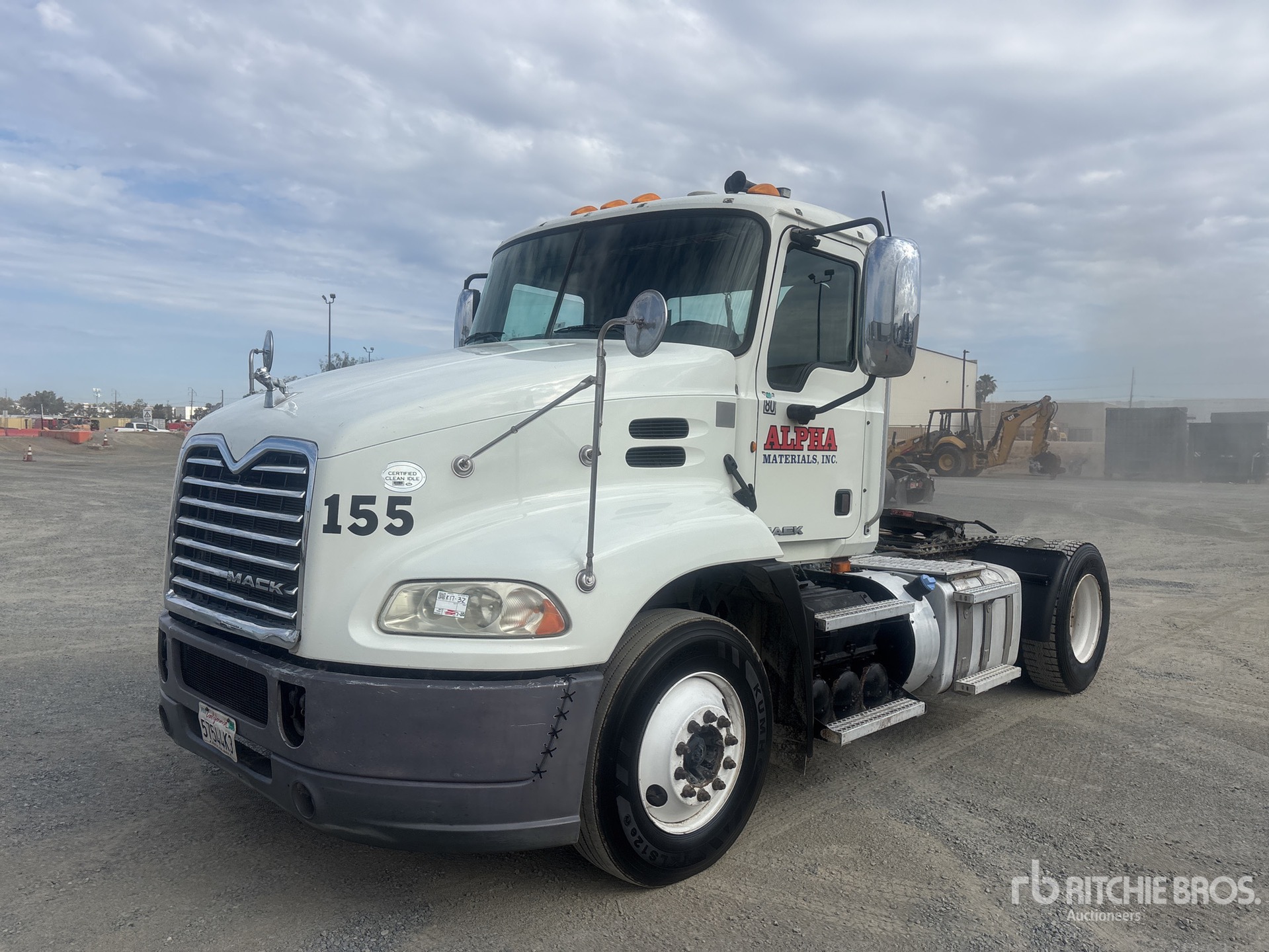 2014 Mack CXU612 4x2 S/A Day Cab Truck Tractor