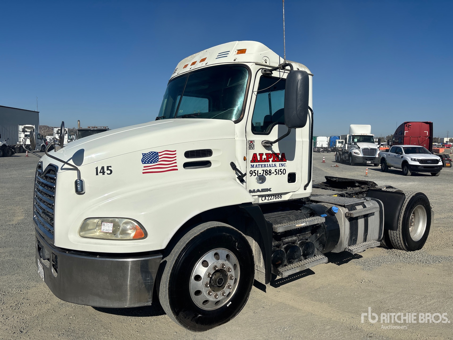 2016 Mack CXU600 4x2 S/A Day Cab Truck Tractor