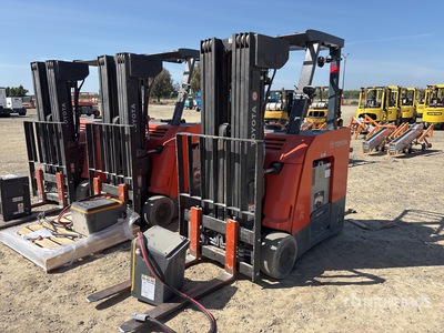 Toyota 4000 lb Electric Forklift