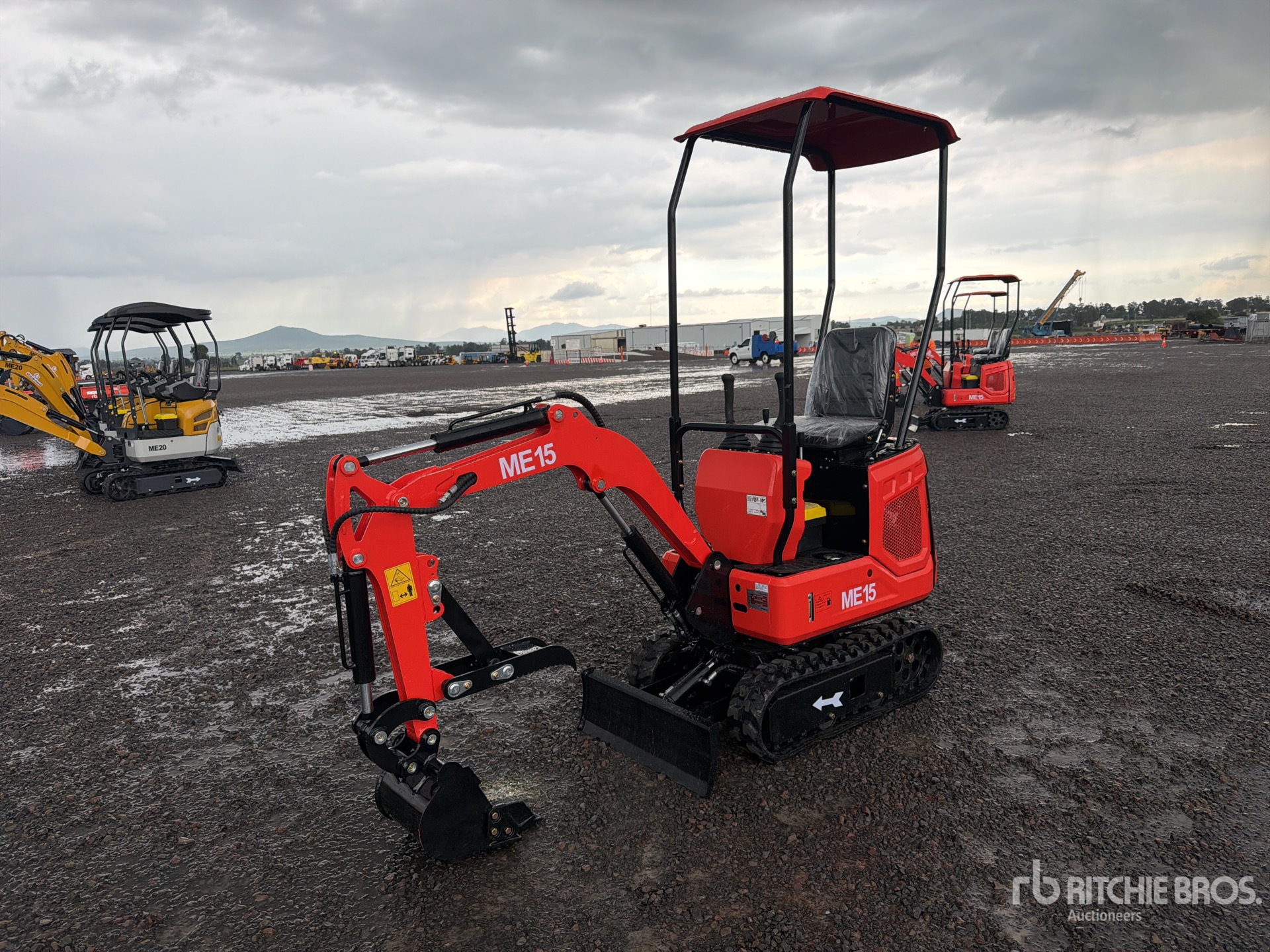 2026 ME15 Miniexcavadora (Sin Usar) / Mini Excavator (Unused)