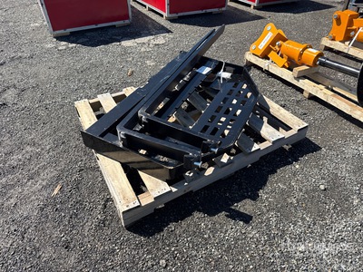 2026 GIYI GY-DHC 60 in Skid Steer Forks (Unused)