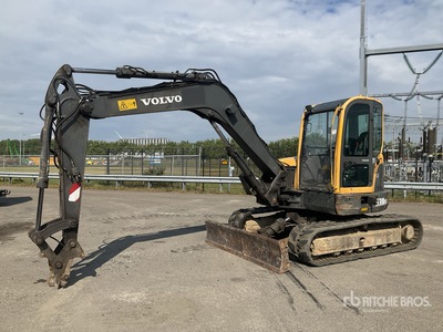 2012 Volvo ECR 88 حفارة بجنزير