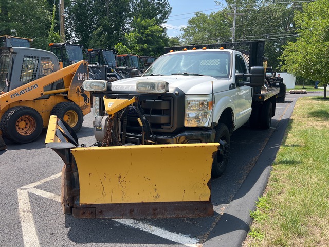 2014 Ford F-350 XL 4x4 Snow Plow Truck
