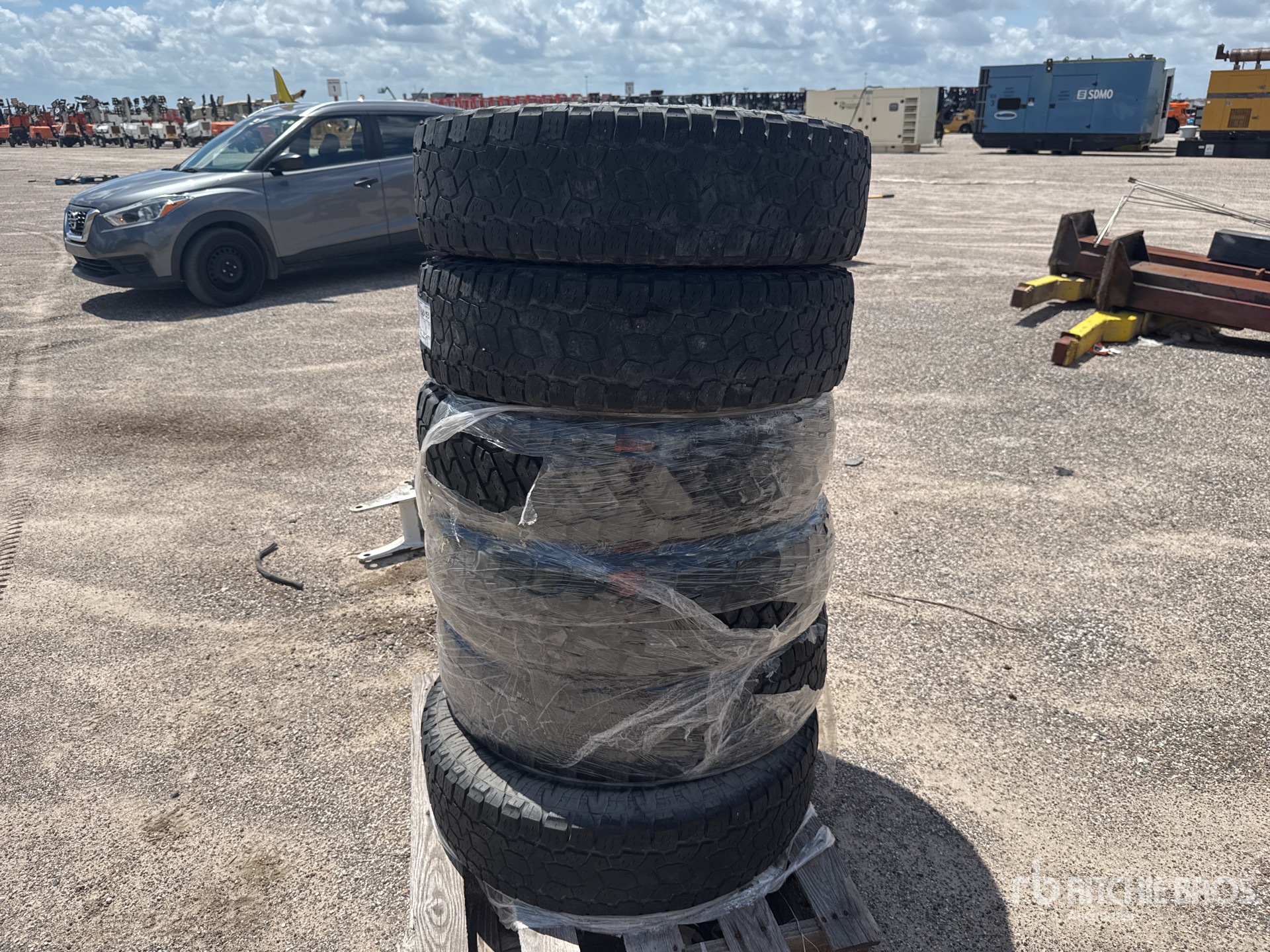 Quantity of (6) 255/80R17 Tires