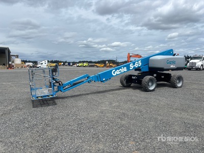 2015 Genie S-65 4WD Diesel Telescopic Boom Lift
