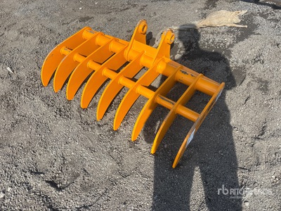 2026 GIYI 44 in Excavator Rake - Fits Cat 305 (Unused)