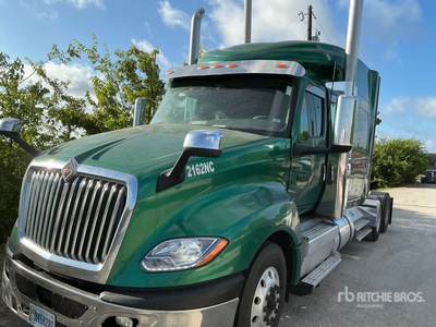2019 International LT625 Cabeza Tractora Cabina Dormitorio