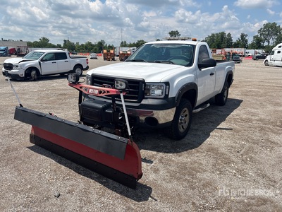 2010 GMC Sierra 1500 4x4 Snow Plow Truck