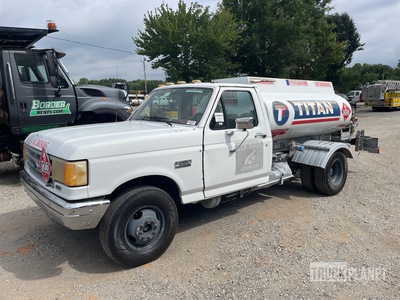 1989 Ford F-350 750 gal 4x2 Fuel Truck