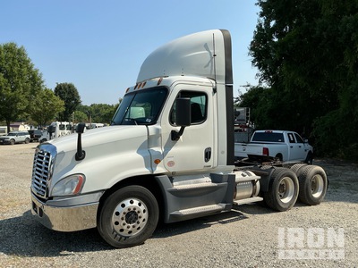 2014 Freightliner Cascadia 125 6x4 T/A Day Cab Truck Tractor