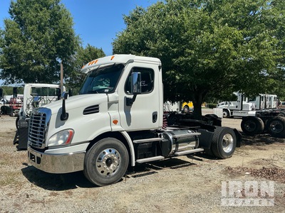 2015 Freightliner Cascadia 113 4x2 Day Cab Prime Mover