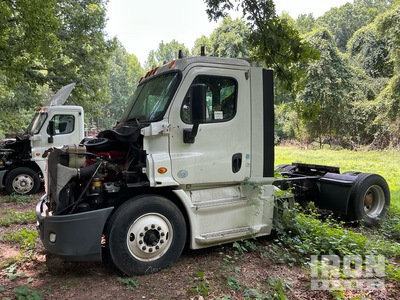 2014 Freightliner Cascadia 113 4x2 Day Cab Prime Mover (Inoperable)