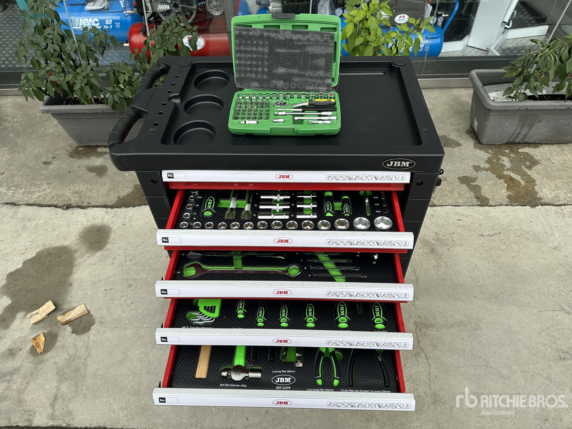 JBM H425368600000 Red Black Tool Cabinet (Unused)