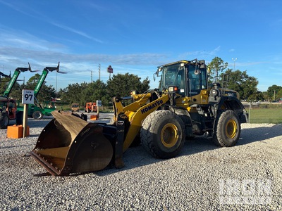 2023 Komatsu WA380-8 Wheel Loader