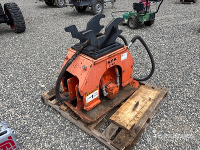 NPK C4C-C411 Q/C Compactor エクスカベーター用アタッチメント - その他