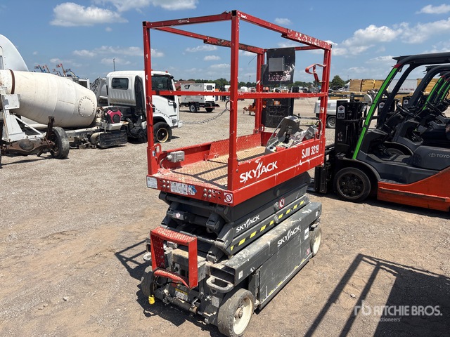 2016 Skyjack SJIII3219 Scissor Lift