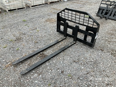 2026 GIYI DHC 60 in Horquillas para Minicargador (Sin Usar) / Skid Steer Forks (Unused)