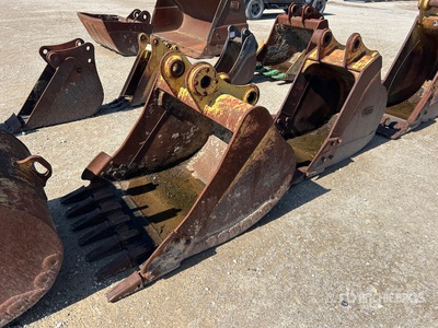Quantity of (3) Cat Excavator Bucket - Fits Cat 312