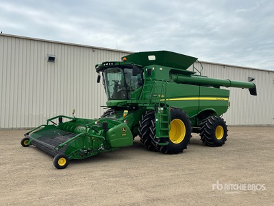 2012 John Deere S680 Combine Harvester