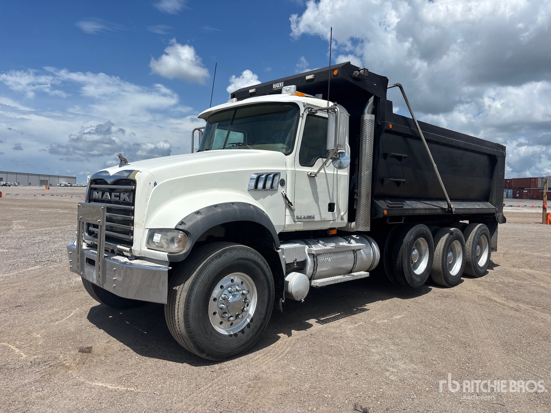 2008 Mack GU713 8x4 Tri/A Dump Truck