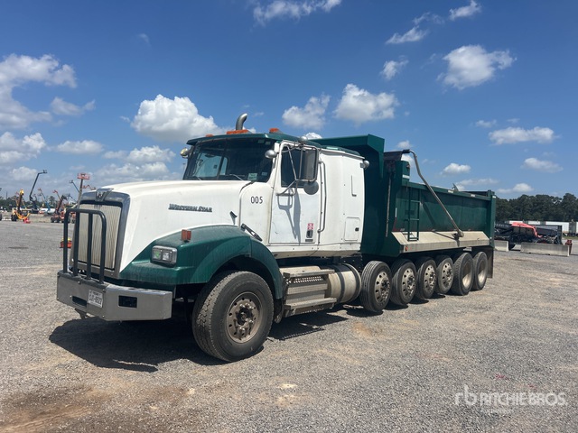 2015 Western Star 4900 14x4 Sleeper Simple 18 Dump Truck