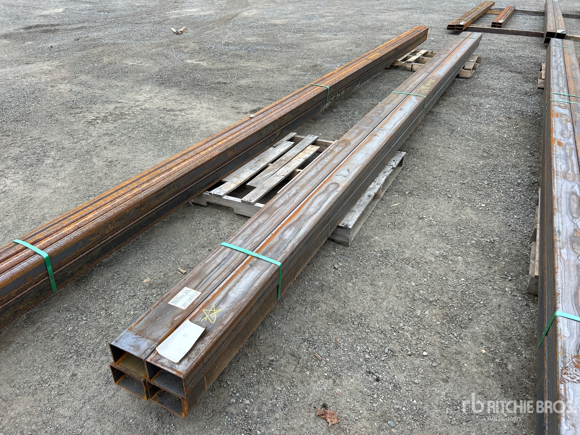 Quantity of (4) 2025 Kit Containers STEEL 4 in x 6 in x 288 in Pipe