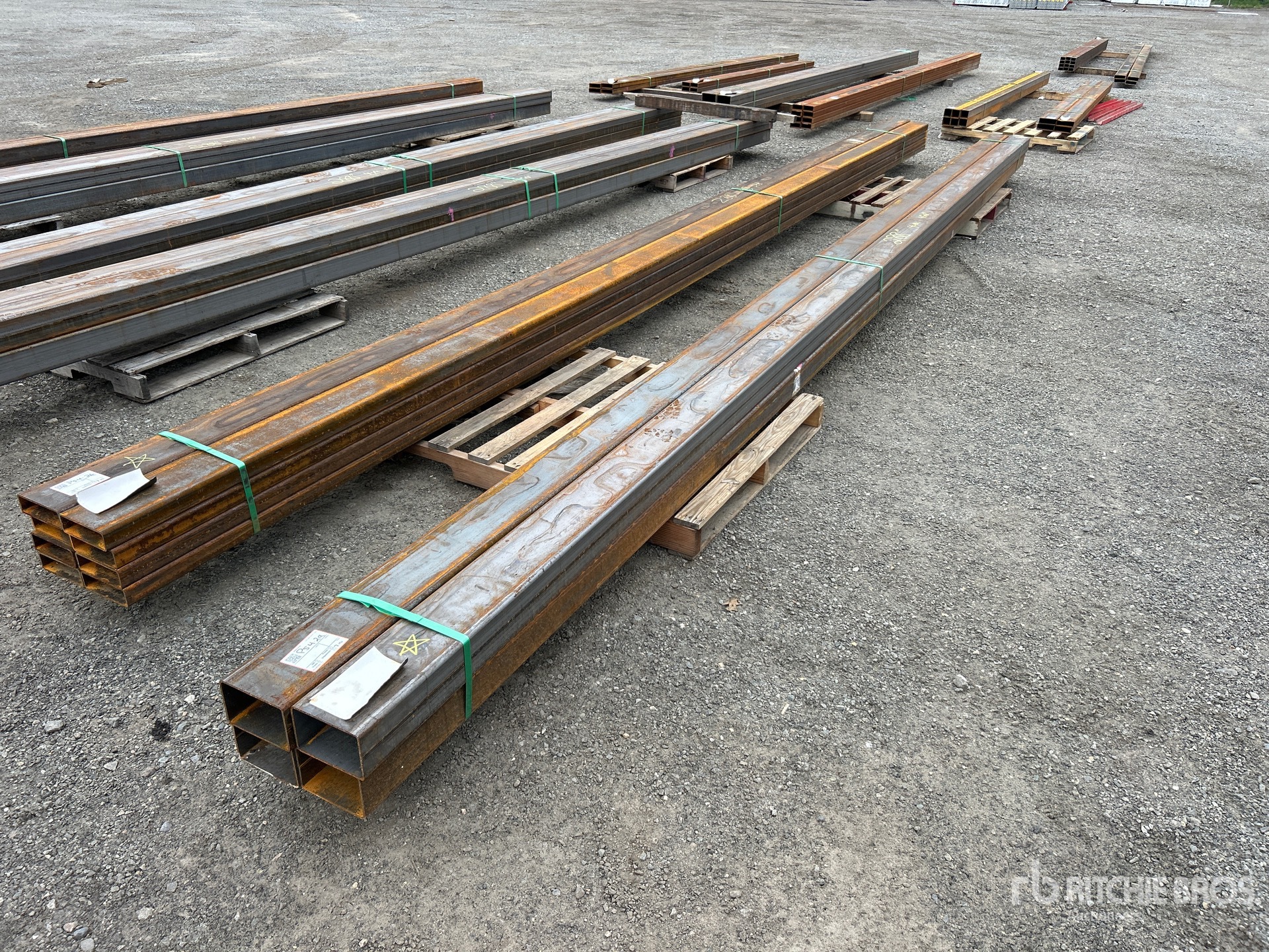 Quantity of (4) 2025 Kit Containers STEEL 4 in x 6 in x 288 in Pipe