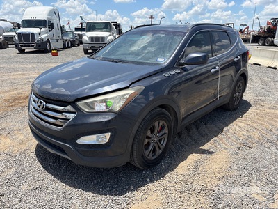 2013 Hyundai Santa Fe 2WD SUV