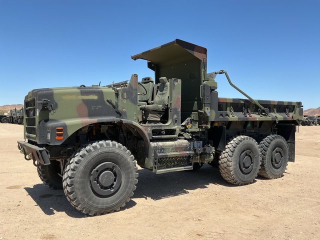 2005 Oshkosh AMK29A1 MTVR 7 Ton 6x6 Dump Truck