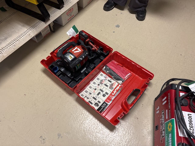 2016 Hilti PR30-HVSA12 Laser Level