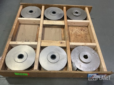 (6) Navistar 712264R1 Helical Gears