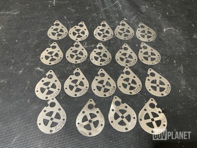 (19) Hamilton Sundstrand 523043 Flat Springs