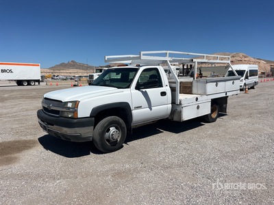 2003 Chevrolet 3500 4x2 Flatbed Truck