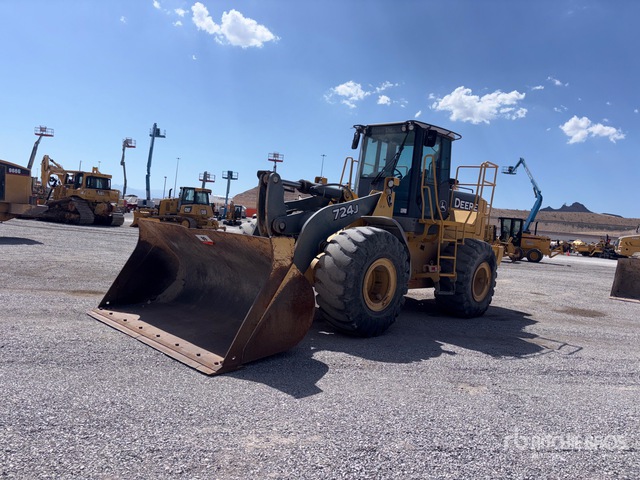 2006 John Deere 724J Wheel Loader