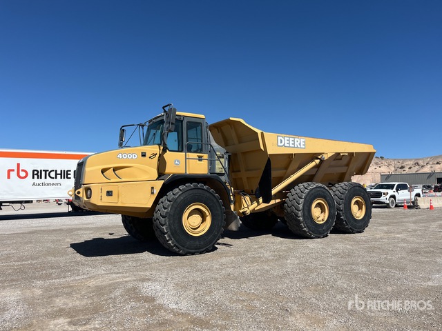 2006 John Deere 400D Articulated Dump Truck