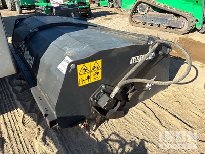 2021 Bobcat 6707837 72 in 清掃機