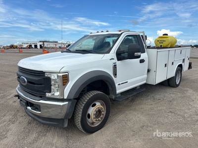 2019 Ford F-550 4x4 Utility Truck