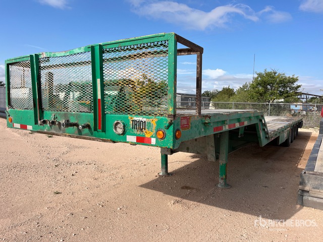 2004 Ledwell 45 ft Tri/A Hydraulic Tail Trailer