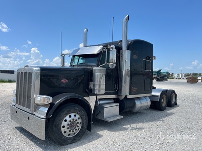 2015 Peterbilt 389 6x4 Sleeper Prime Mover